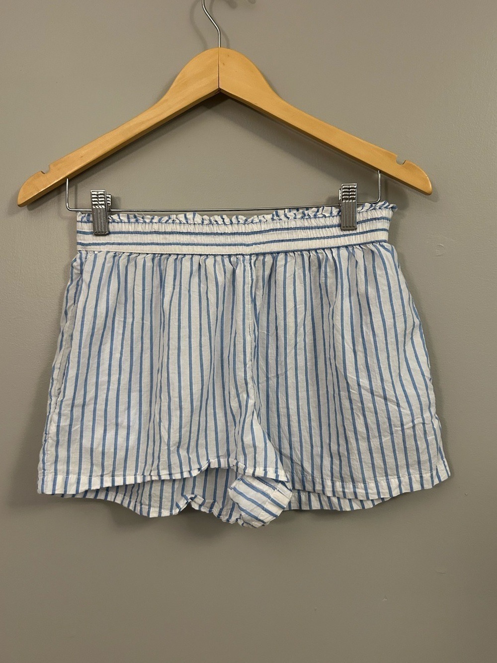 Calypso St. Barth Blue and White Striped High-Waist Relaxed Shorts Small
